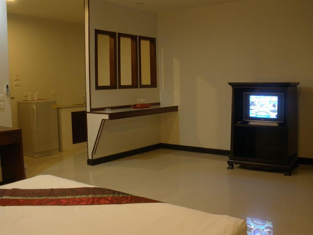 C.A.P Mansion Appartement Phuket Buitenkant foto
