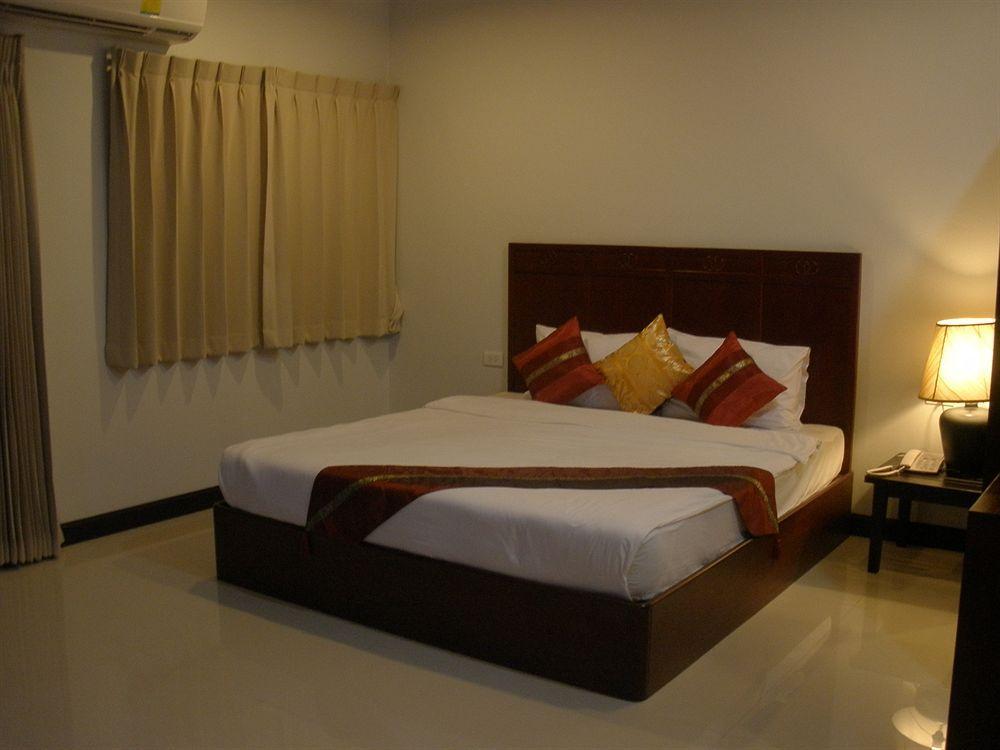 C.A.P Mansion Appartement Phuket Buitenkant foto
