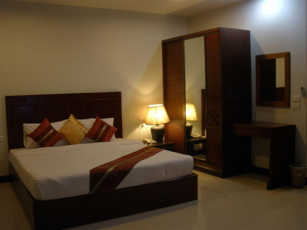 C.A.P Mansion Appartement Phuket Buitenkant foto