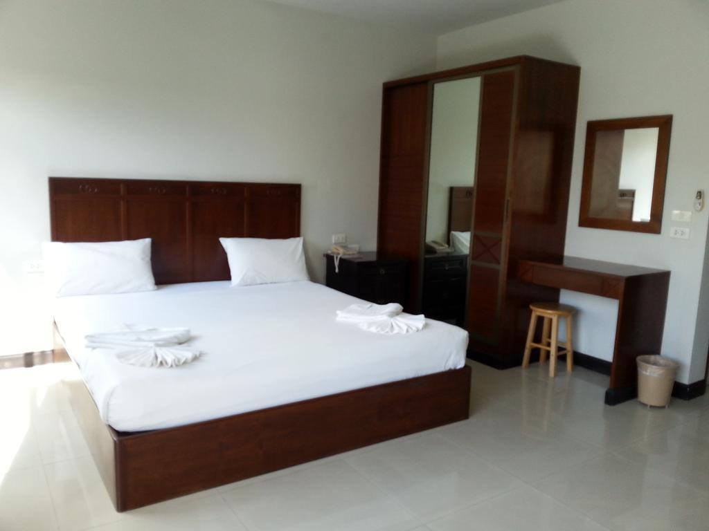 C.A.P Mansion Appartement Phuket Buitenkant foto
