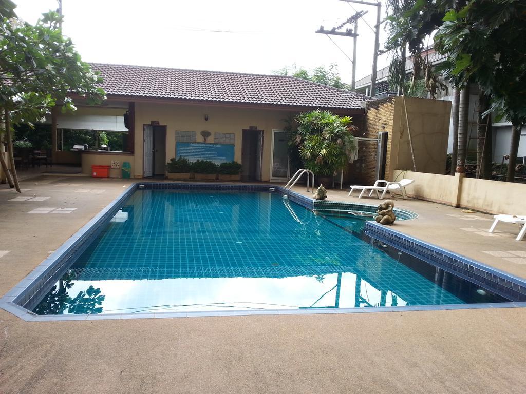 C.A.P Mansion Appartement Phuket Buitenkant foto