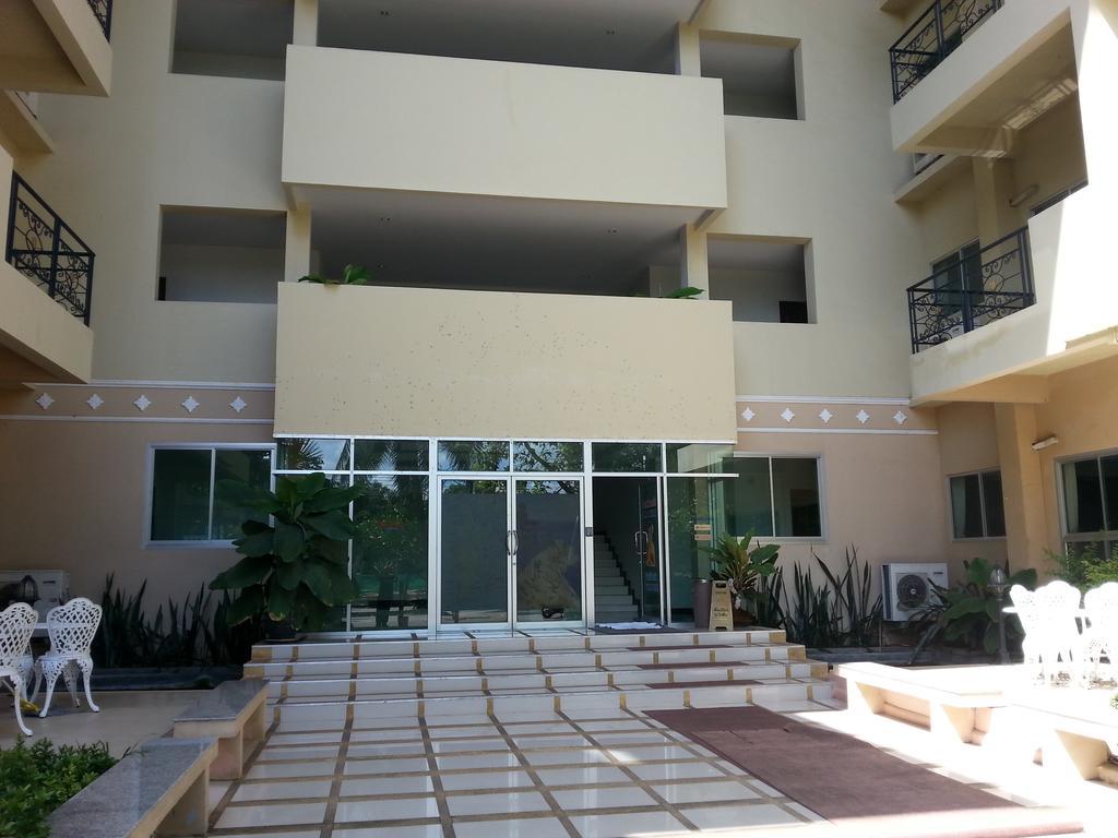 C.A.P Mansion Appartement Phuket Buitenkant foto
