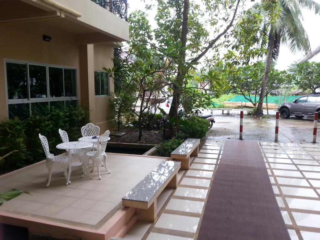 C.A.P Mansion Appartement Phuket Buitenkant foto