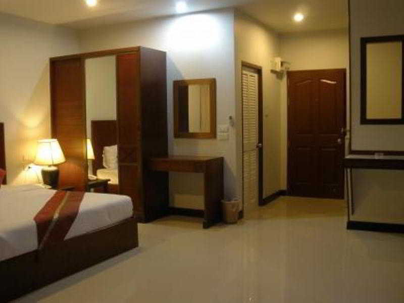 C.A.P Mansion Appartement Phuket Buitenkant foto