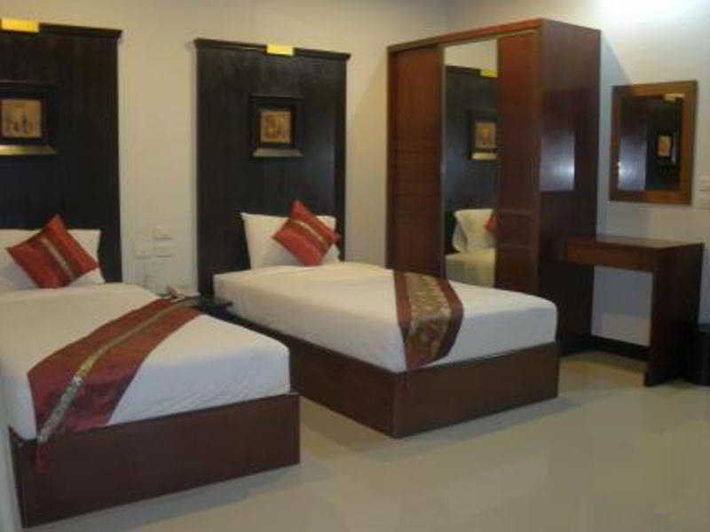 C.A.P Mansion Appartement Phuket Buitenkant foto